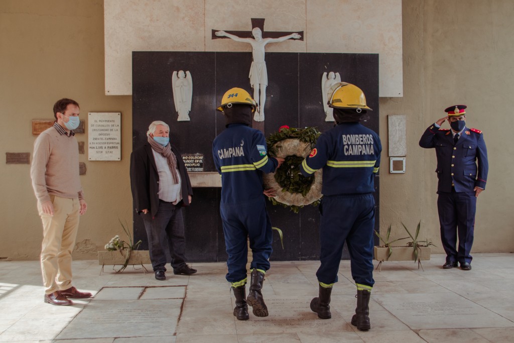 Abella acompañó el 71° aniversario de los Bomberos Voluntarios de Campana  