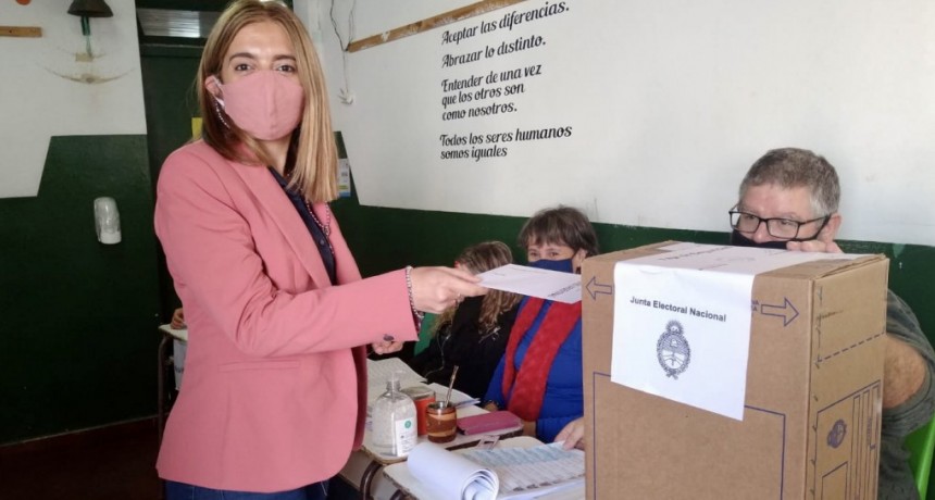 VOTÓ DANYA TAVELA
