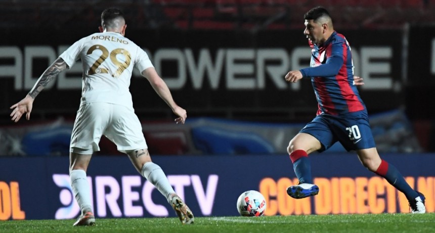 SAN LORENZO Y RACING CLUB REPARTIERON ERRORES Y VIRTUDES