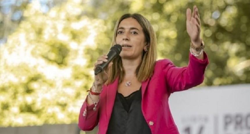 Danya Tavela aseguró que “el adoctrinamiento es un daño enorme a la educación” y agregó que “el autoritarismo de Kicillof es sorprendente”