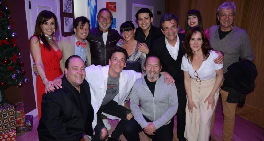 Este jueves el elenco de Vamos a Contar Mentiras recibió la visita de Guillermo Francella y Jorgelina Aruzzi