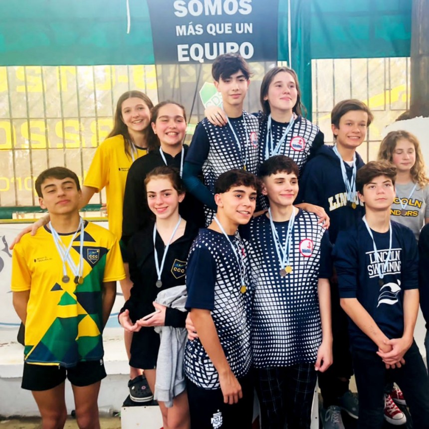 Nadadores del Club Ciudad participaron de la 4ª fecha del Campeonato Provincia de FANNBA