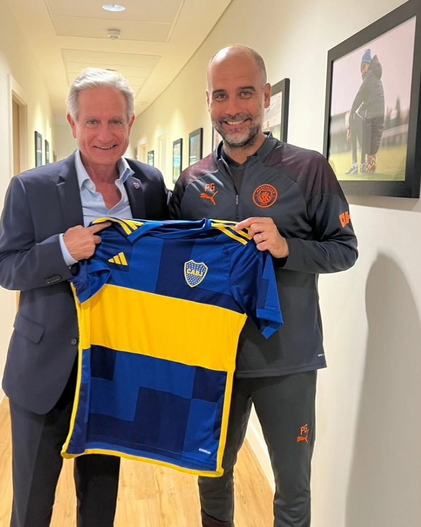 Andrés Ibarra junto a Pep Guardiola en Manchester