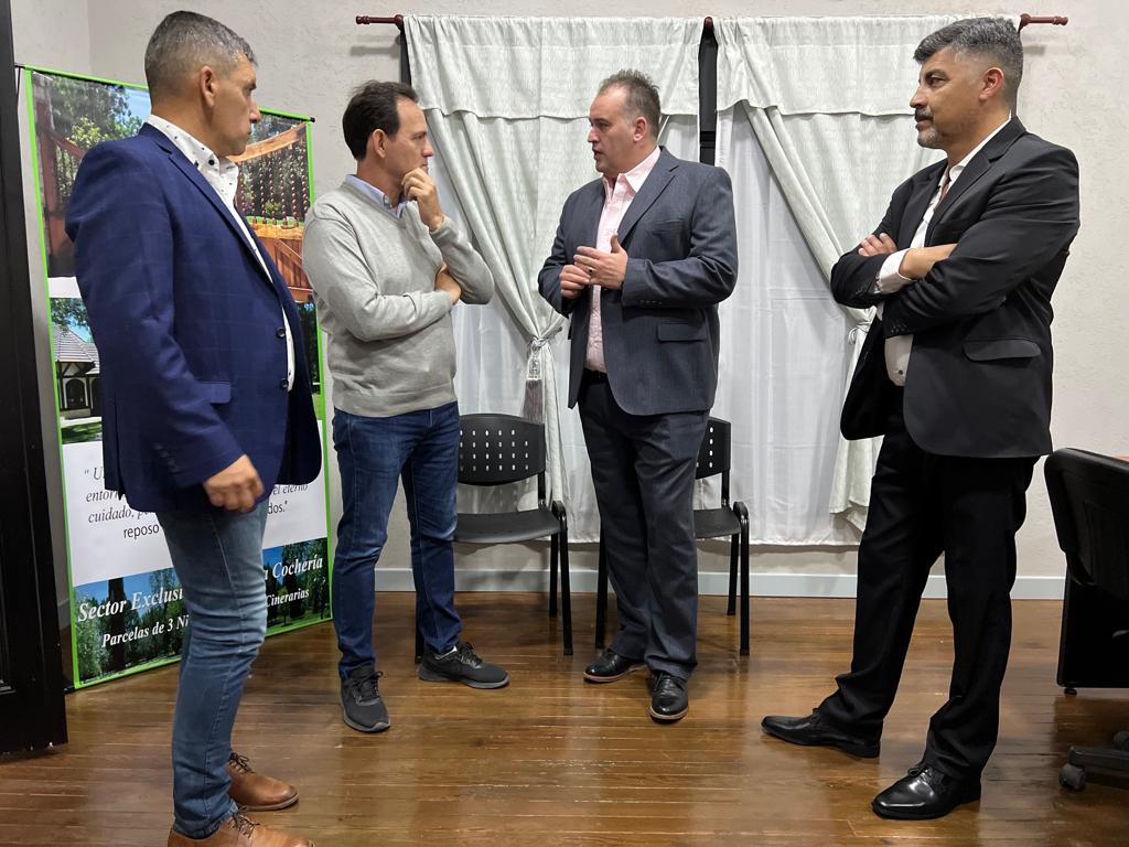 NUEVA CASA DE SEPELIOS EN CAMPANA