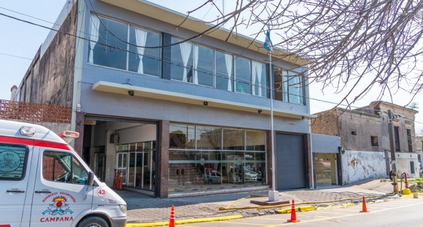 Cooperativas municipales trabajaron en la puesta en valor del Cuartel de Bomberos