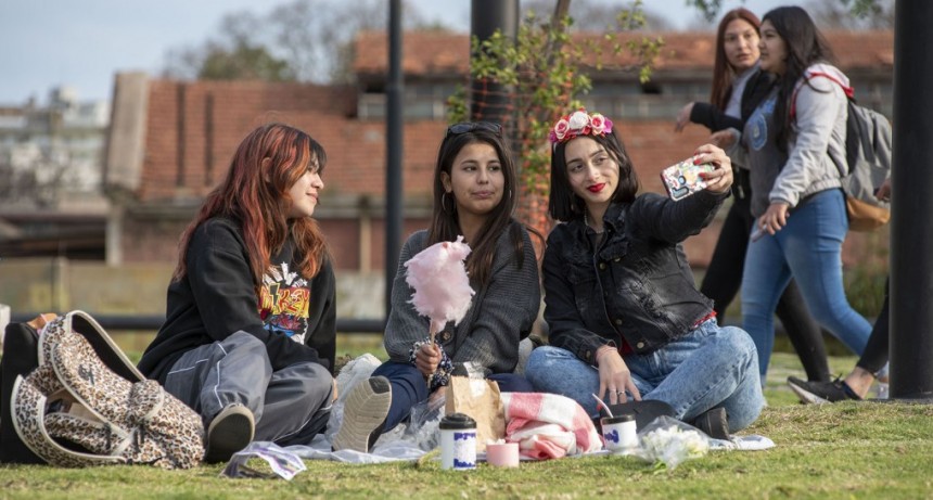 Elisa Abella brindó detalles de la fiesta por el Día de la Primavera