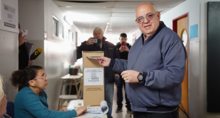 Nogueira ya votó y convocó a todos los vecinos  a hacerlo: “Es un compromiso con la ciudad”