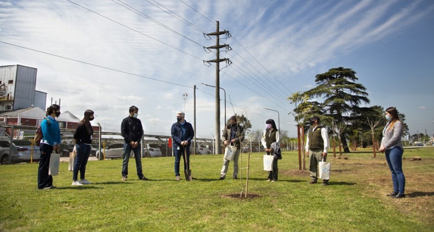 BAYER FOREST&Oacute; EL INGRESO A SU PLANTA DE LA LOCALIDAD DE Z&Aacute;RATE