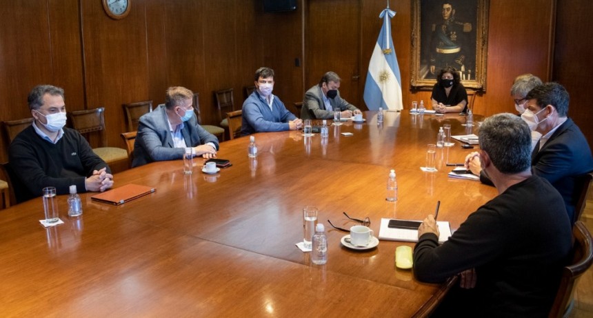MINISTROS DE SALUD DE TODO EL PAÍS ACORDARON AVANZAR CON LA VACUNACIÓN PEDIÁTRICA CONTRA LA COVID-19