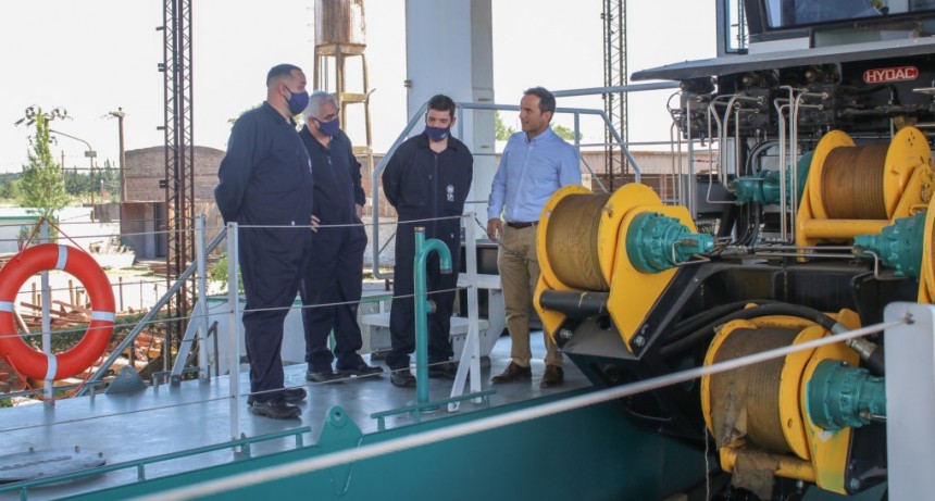 El Intendente destac&oacute; la importancia de la industria naval para Campana   
