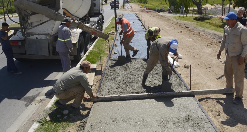 Avenida Alfonsín: el Municipio sigue adelante con la construcción de senderos
