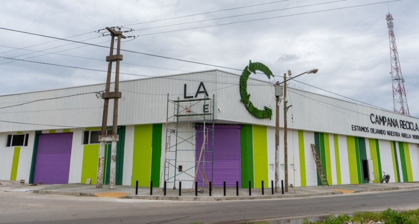 La primera etapa de la obra ya se encuentra finalizada y significó el acondicionamiento exterior del edificio ubicado en el barrio Villanueva.