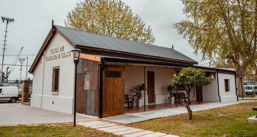 La muestra itinerante “Paisajes Breves” se puede visitar en la nueva Casa de Turismo e Islas   