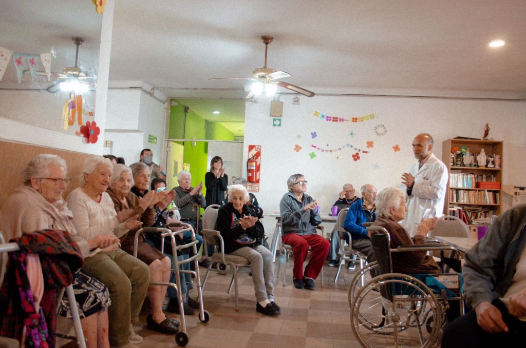 Residentes del Hogar Municipal de Ancianos protagonizaron un emotivo video para reflexionar sobre la vejez