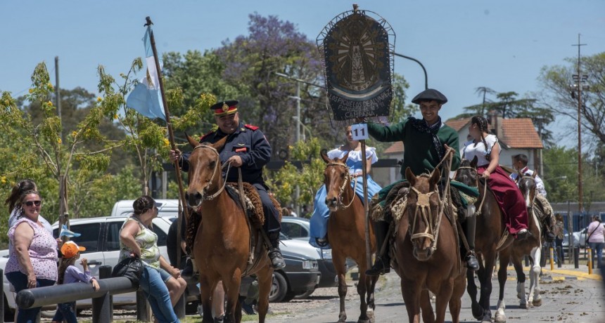 Gran desfile gauchesco por el Día de la Tradición