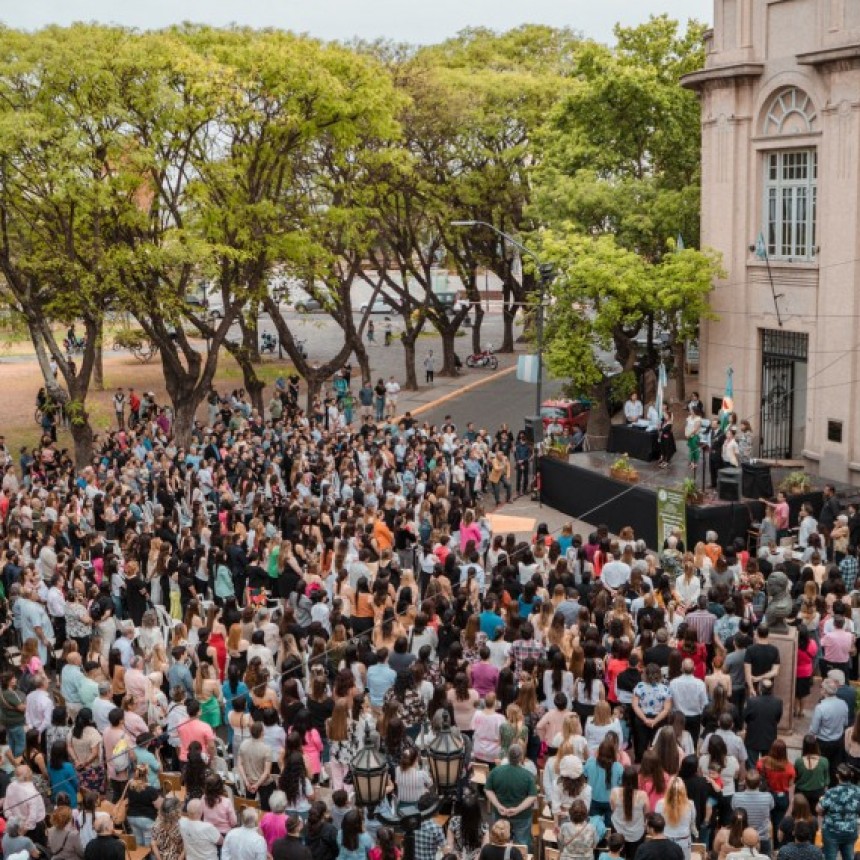 El Intendente acompañó el Acto de Colación del Instituto Nº 15