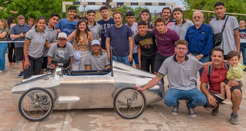 El intendente visitó la Expo Técnica 2022 y destacó el potencial de los alumnos y sus proyectos