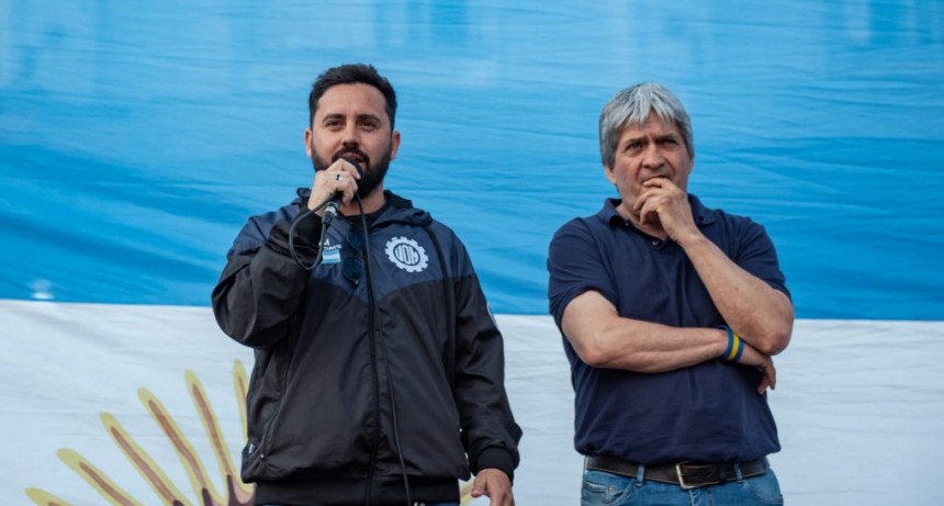 En representación de los trabajadores, Villareal y Piriz al convocan a votar a Massa