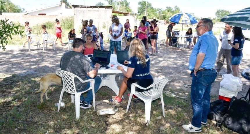 De la mano de Carlos Ortega, la oficina de Anses sigue visitando a los vecinos