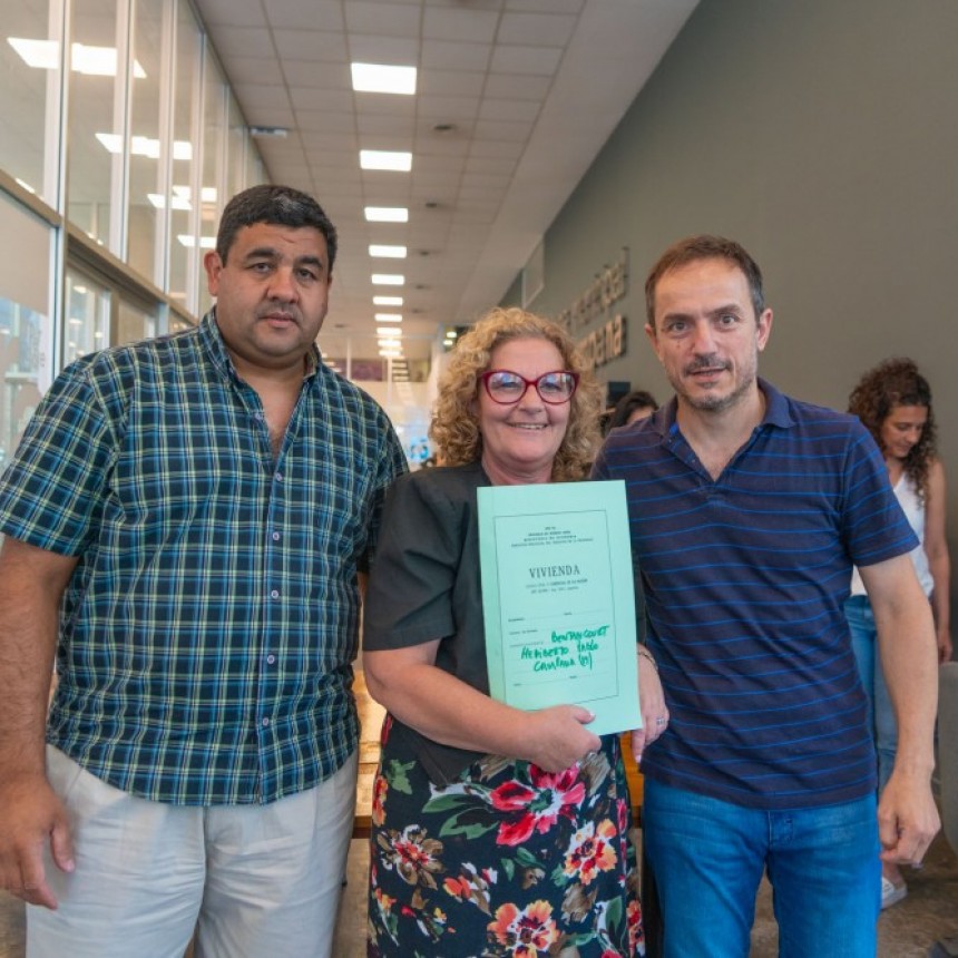 El Intendente entregó Actas de Bien de Familia a vecinos de la ciudad 