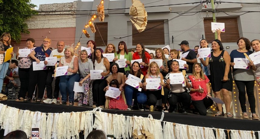 Con una muestra de cierre, otros 250 egresados del CMO recibieron sus diplomas