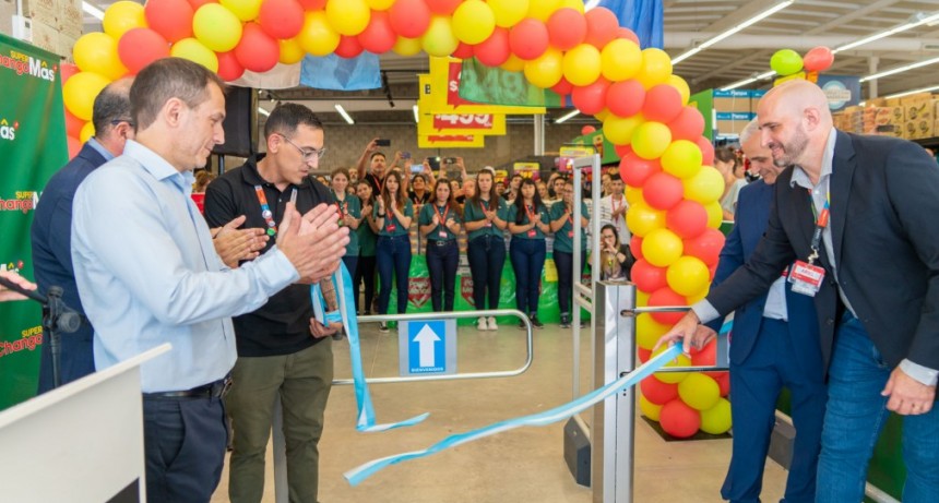 El intendente Abella encabezó la inauguración del nuevo Súper ChangoMás