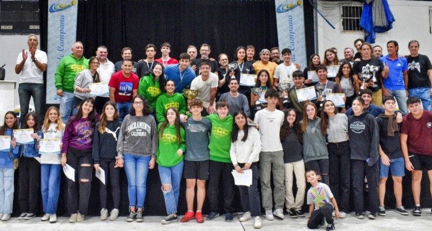 El Club Ciudad de Campana reconoció a sus valores en una nueva “Fiesta del deporte”