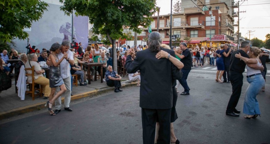 Campana celebró el Día Nacional del Tango