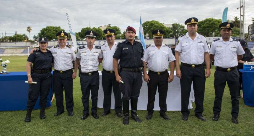 SE REALIZÓ EL ACTO POR EL DIA DE LA POLICÍA BONAERENSE